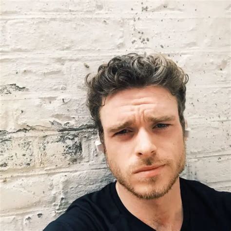 Richard Madden Nude Pics & HD Videos Exposed